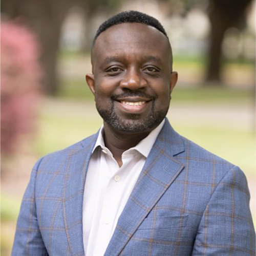 Headshot of Robert Amponsah.