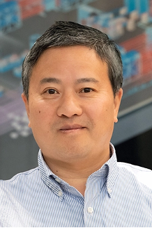 Headshot of Professor Hu.