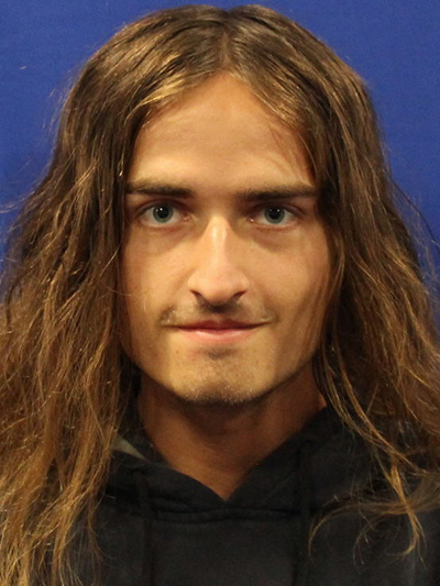 Headshot of Daniel.