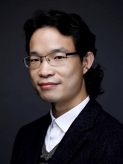 Headshot of Professor Xu.