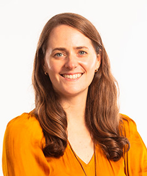 Headshot of Caitlyn.